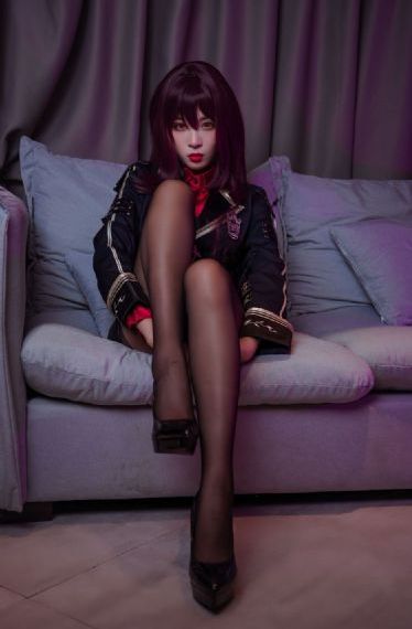 丰满女老板bd高清2_HD高清免费观看