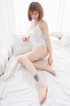 不扣纽扣女孩_BD电影完整版