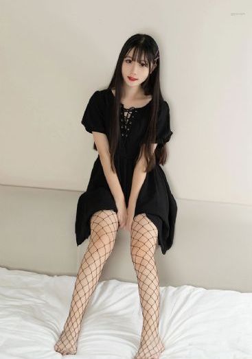 女厕美女撒尿毛片_720在线视频播放