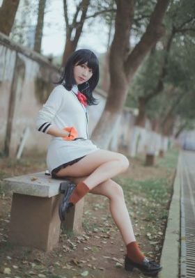 丝袜美腿呻吟高跟高潮app_有字幕完整版